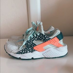 Women’s Nike Huarache Sneakers